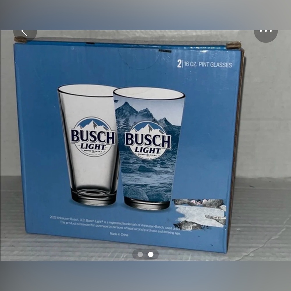 Busch Light 16 oz Pint Glasses set 2 New w/ box